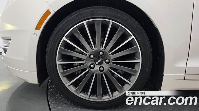 Lincoln MKZ Hybrid 2nd — пробег 83 048 км — фото 5 из 5