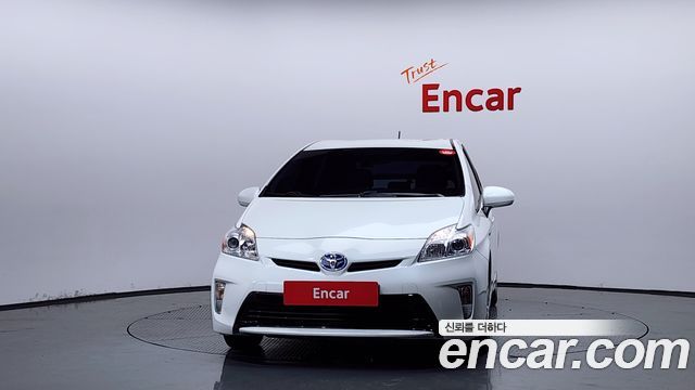 Toyota Prius 1.8 M — пробег 130 540 км — фото 3 из 5