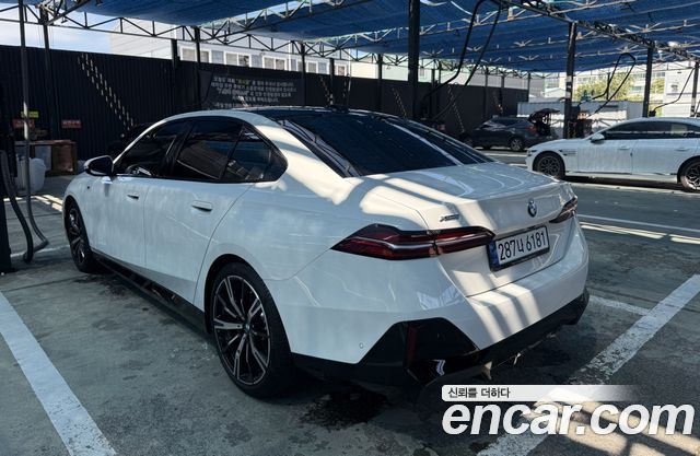 BMW 5-Series 530i xDrive M Sport — пробег 8 319 км — фото 5 из 5