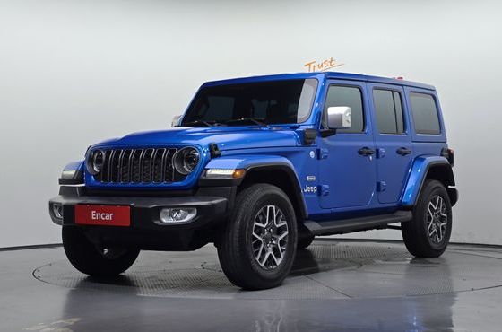 Jeep Wrangler 2.0 Overland 4Door 4xe — пробег 35 435 км — фото 1 из 5