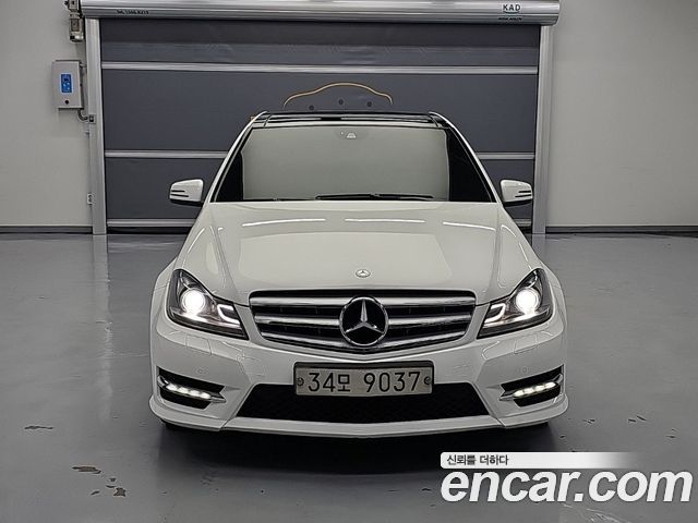 Mercedes-Benz C-Class C200 CGI Avantgarde Style Package — пробег 166 330 км — фото 2 из 5