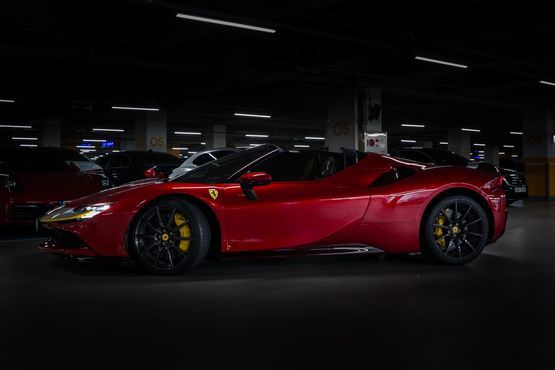 Ferrari SF90 4.0 — пробег 600 км — фото 3 из 5