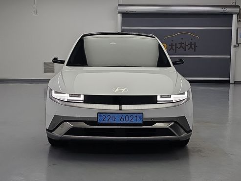 Hyundai Ioniq5 Long Range Prestige — пробег 22 080 км — фото 2 из 5