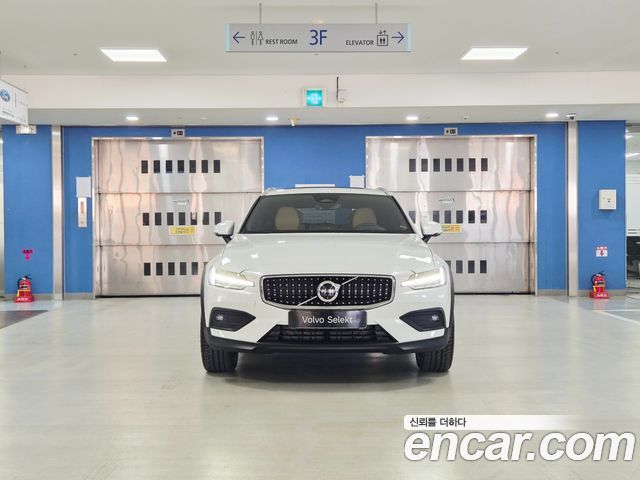 Volvo V60 из Кореи Encar