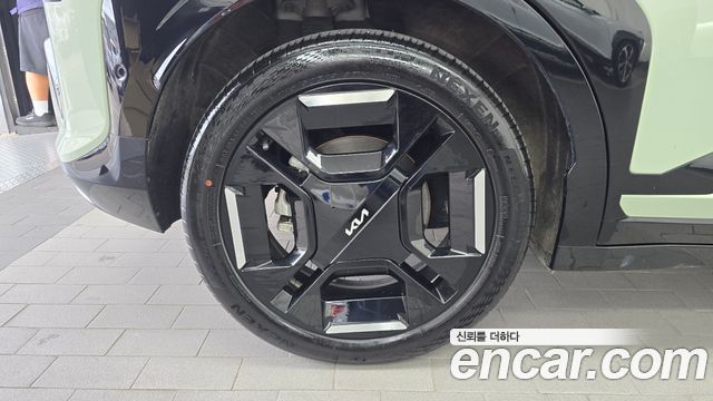 Kia EV3 Long Range 2WD GT Line — пробег 42 320 км — фото 5 из 5