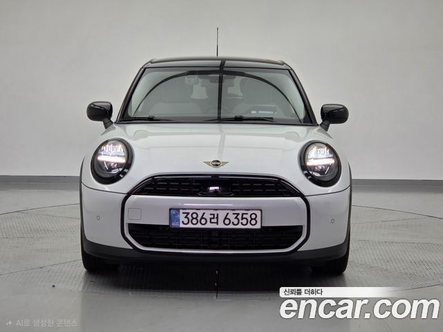 Mini Cooper 5Door Classic — пробег 6 256 км — фото 3 из 5