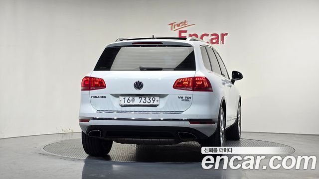 Volkswagen Touareg V6 3.0 TDI Bluemotion Premium 7P5 — пробег 156 378 км — фото 4 из 5