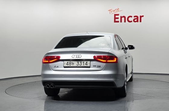 Audi A4 35 TDI Quattro Dynamic B8 — пробег 111 355 км — фото 4 из 5