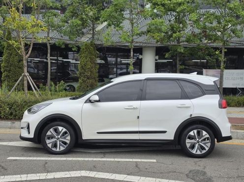 Kia Niro Earth — пробег 146 262 км — фото 3 из 5