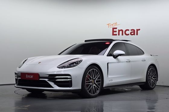 Porsche Panamera 4.0 GTS — пробег 56 942 км — фото 1 из 5