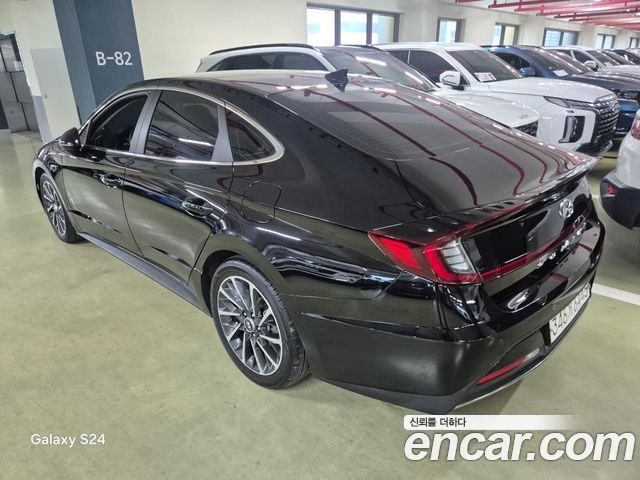 Hyundai Sonata Premium Plus — пробег 96 497 км — фото 4 из 5