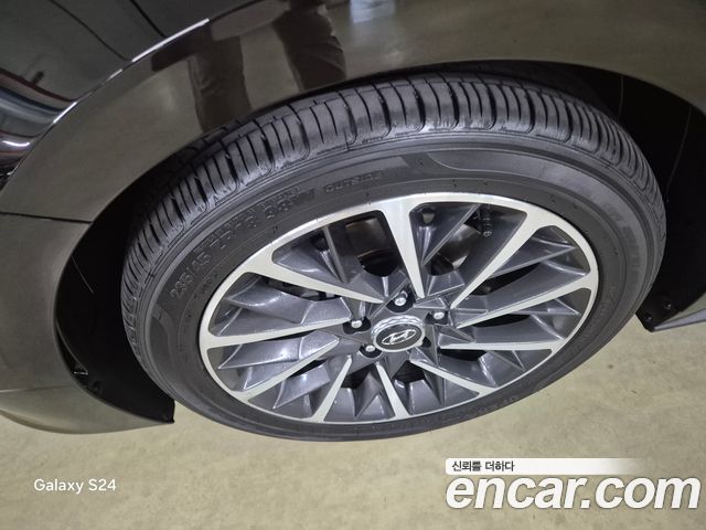 Hyundai Sonata Premium Plus — пробег 96 497 км — фото 5 из 5