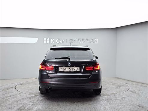 BMW 3-Series 320d Touring — пробег 91 733 км — фото 4 из 5