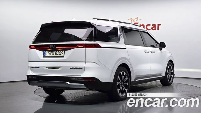 Kia Carnival Diesel 7-Seater Noblesse — пробег 209 623 км — фото 2 из 5