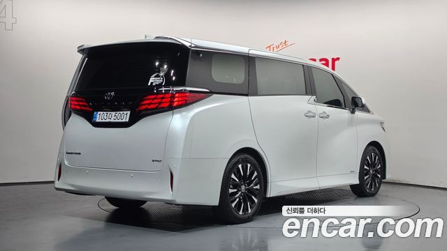 Toyota Alphard 2.5 HEV Executive AWD — пробег 12 464 км — фото 2 из 5
