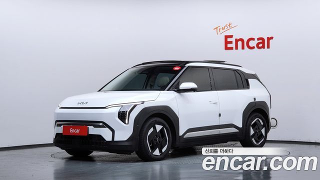 Kia EV3 Long Range 2WD Earth — пробег 62 559 км — фото 1 из 5