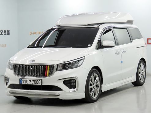 Kia Carnival 7-Seater Hi-Limousine President — пробег 77 565 км — фото 1 из 5