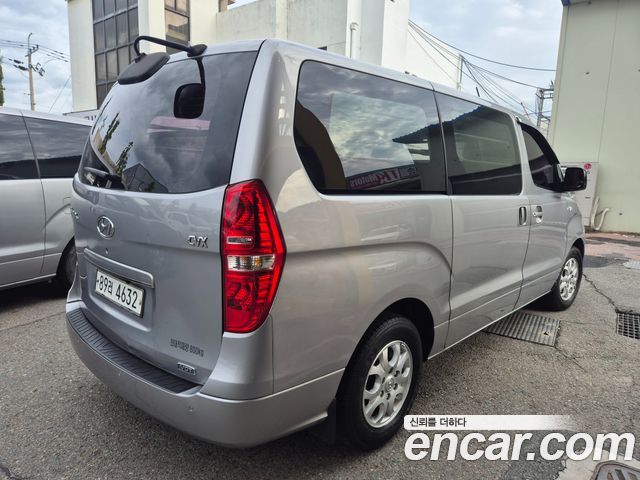 Hyundai Starex 3-Seater VAN CVX Deluxe — пробег 212 610 км — фото 5 из 5