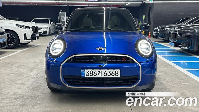 Mini Cooper 5 Door Favoured — пробег 9 839 км — фото 3 из 5
