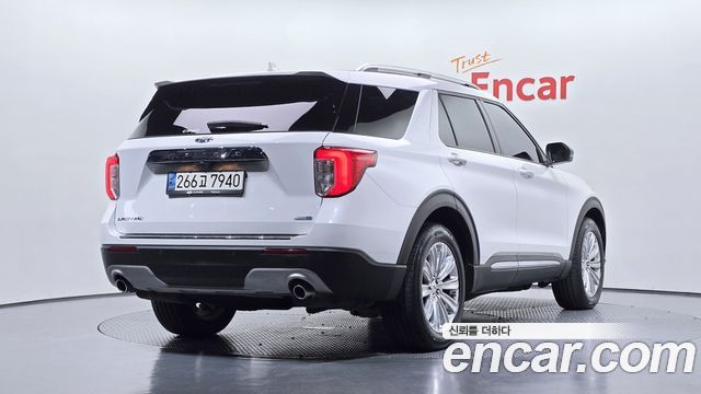 Ford Explorer 2.3 LimIted 4WD — пробег 78 038 км — фото 2 из 5