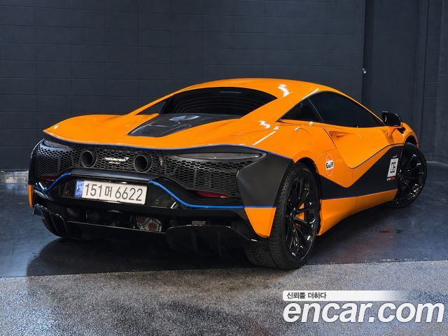 Mclaren Artura 3.0 Coupe — пробег 15 901 км — фото 4 из 5