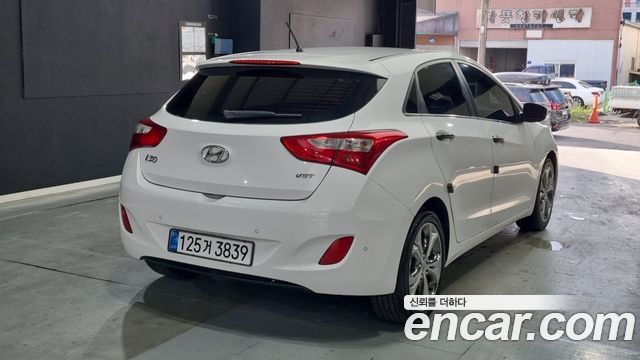 Hyundai i30 Diesel 1.6 VGT Unique — пробег 162 335 км — фото 2 из 5