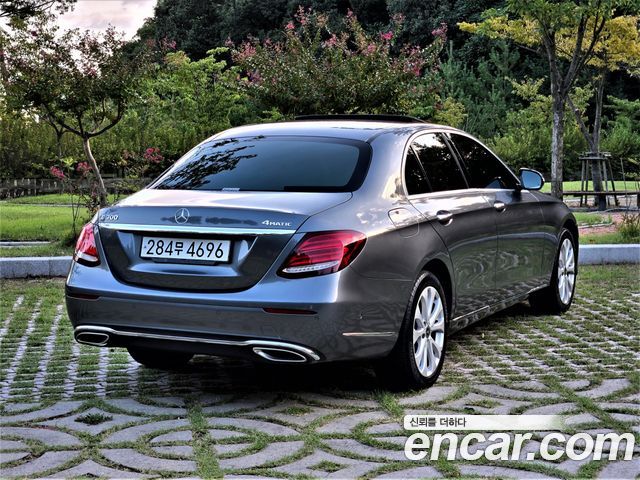 Mercedes-Benz E-Class из Кореи Encar