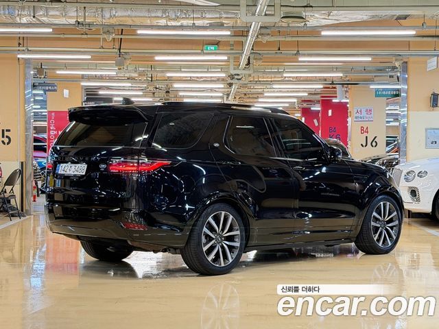 Land Rover Discovery P360 R-Dynamic SE — пробег 70 100 км — фото 2 из 5