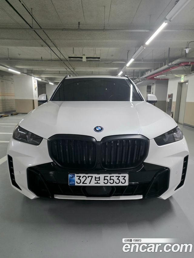 BMW X5 xDrive 50e M Sport — пробег 17 612 км — фото 3 из 5