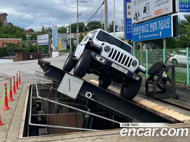 Jeep Wrangler 2.0 Sahara 4Door — пробег 73 600 км — фото 1 из 5