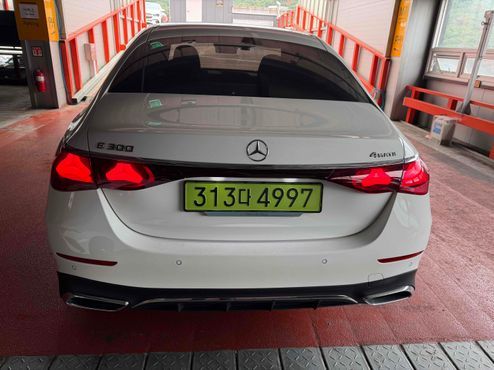Mercedes-Benz E-Class E300 4MATIC AMG Line — пробег 4 391 км — фото 3 из 5