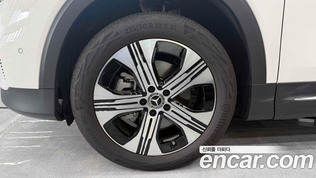 Mercedes-Benz EQB EQB300 4MATIC Progressive — пробег 3 579 км — фото 5 из 5
