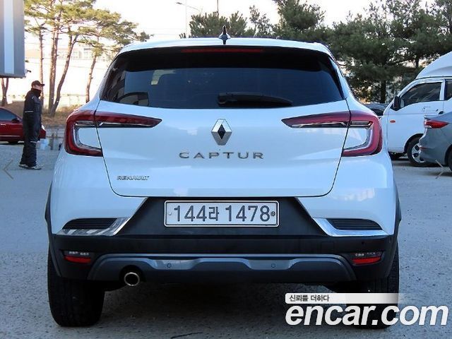 Renault (Samsung) Captur 1.3 TCe Edition Paris — пробег 211 402 км — фото 4 из 5