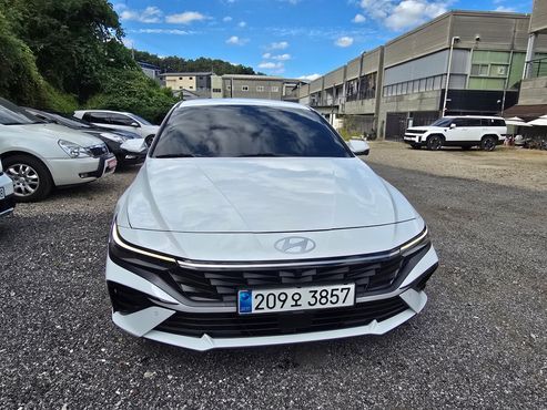 Hyundai AVANTE 1.6 Inspiration — пробег 56 279 км — фото 1 из 5