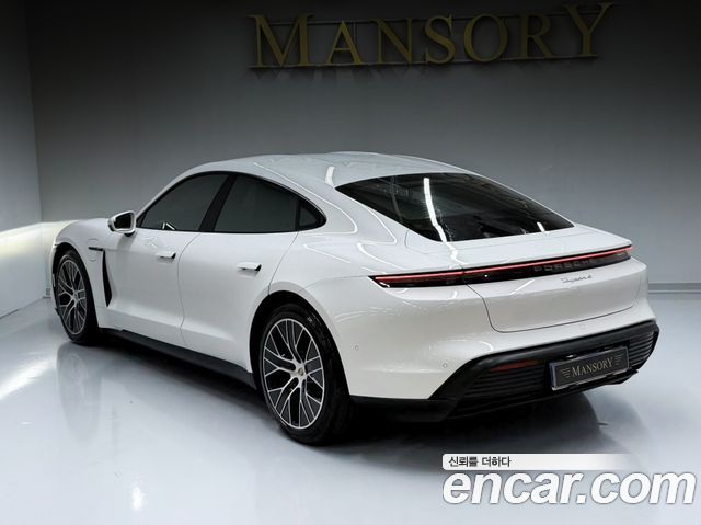 Porsche Taycan из Кореи Encar