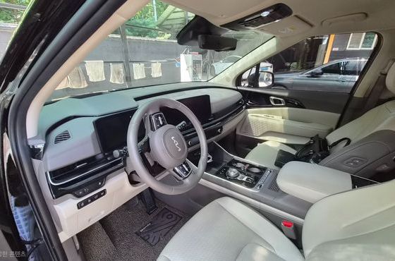 Kia Carnival HEV 7seater Signature — пробег 33 000 км — фото 5 из 5
