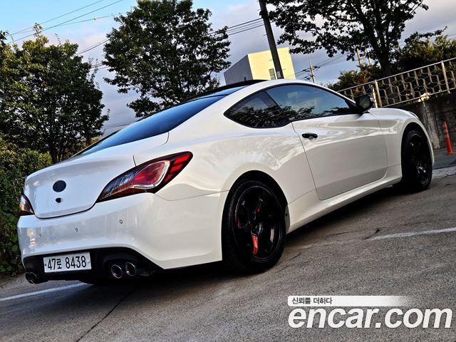 Hyundai Genesis из Кореи Encar