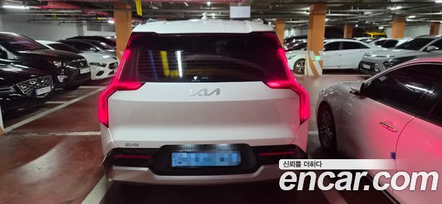 Kia EV9 из Кореи Encar