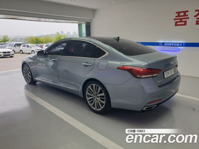 Hyundai Genesis из Кореи Encar