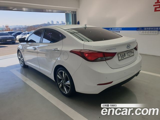 Hyundai AVANTE 1.6 GDi Premium Standard — пробег 130 000 км — фото 5 из 5