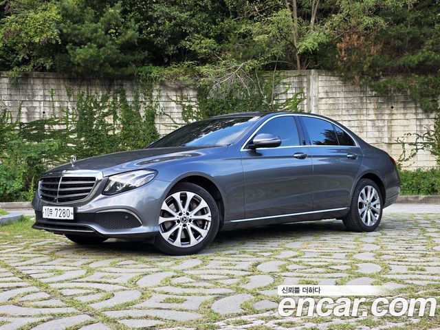 Mercedes-Benz E-Class из Кореи Encar