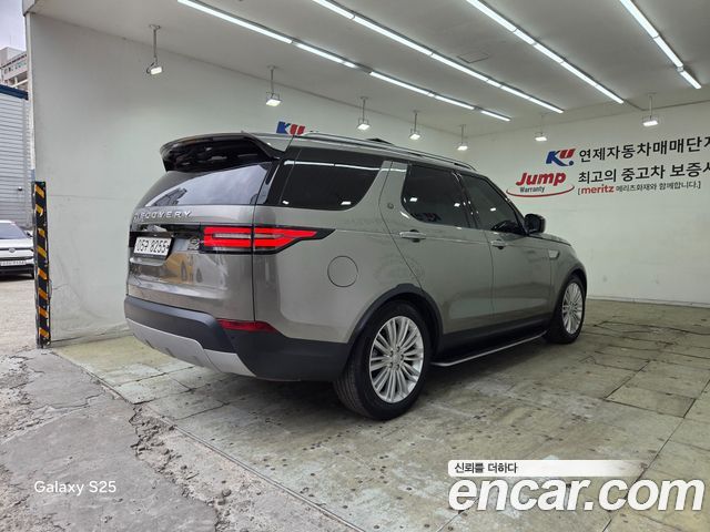 Land Rover Discovery 3.0 TD6 HSE Luxury — пробег 129 073 км — фото 2 из 5