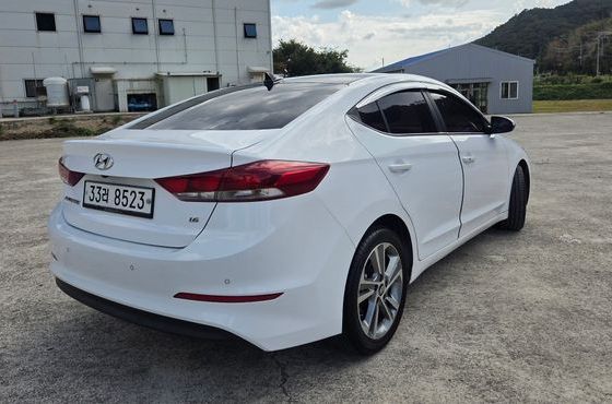 Hyundai AVANTE 1.6 GDI Value Plus — пробег 127 527 км — фото 4 из 5