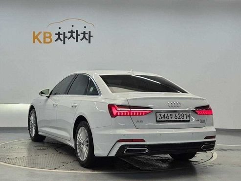 Audi A6 45 TFSI Quattro Premium — пробег 92 518 км — фото 2 из 5