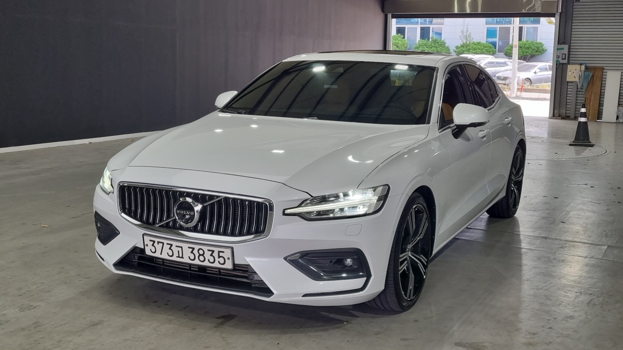 Volvo S60 из Кореи Encar