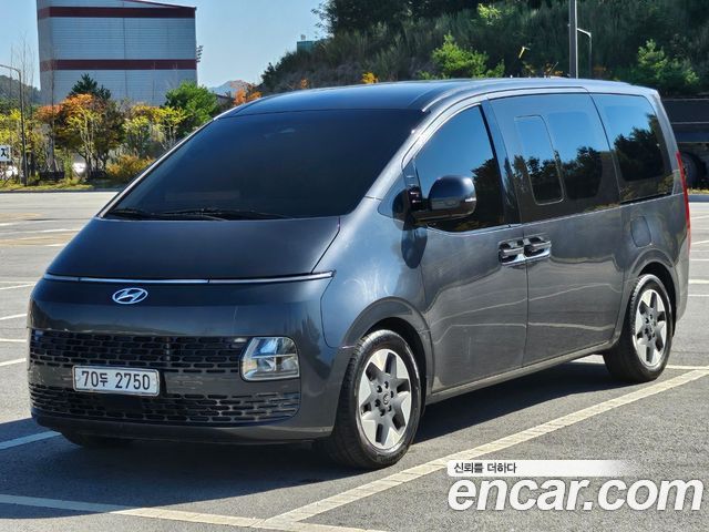 Hyundai Staria Tourer 11-Seater Modern — пробег 302 893 км — фото 1 из 5