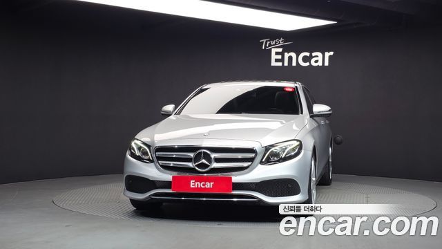 Mercedes-Benz E-Class E220d Avantgarde — пробег 142 991 км — фото 3 из 5