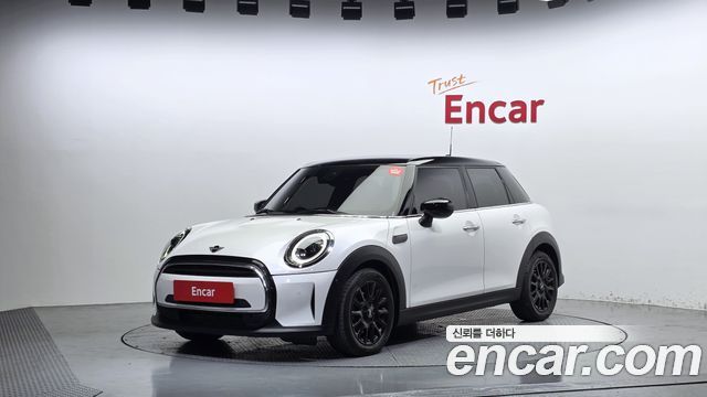 Mini Cooper 5Door Classic Third Generation — пробег 41 521 км — фото 1 из 5