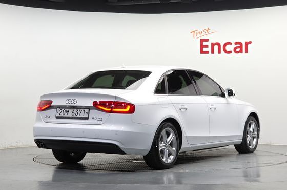 Audi A4 2.0 TDI Quattro B8 — пробег 78 617 км — фото 2 из 5