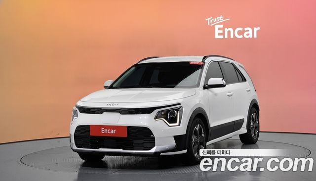 Kia Niro Air — пробег 166 978 км — фото 1 из 5